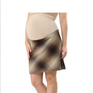 A pea in the Pod maternity wool blend skirt